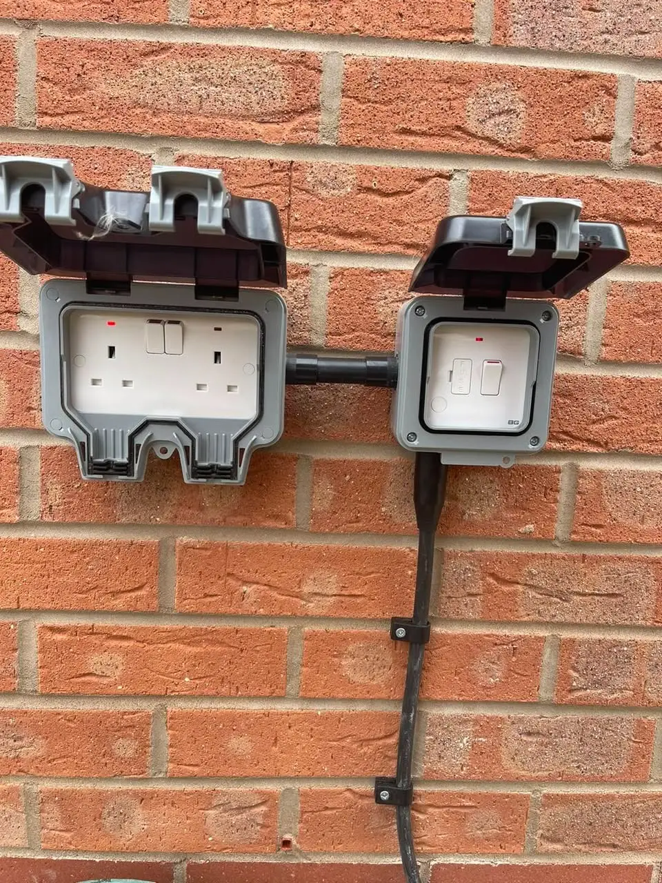 electrician 3 1 - DLN Electrical